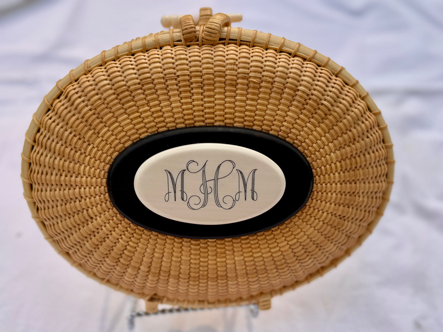 Custom Clutch Oval - Courtney