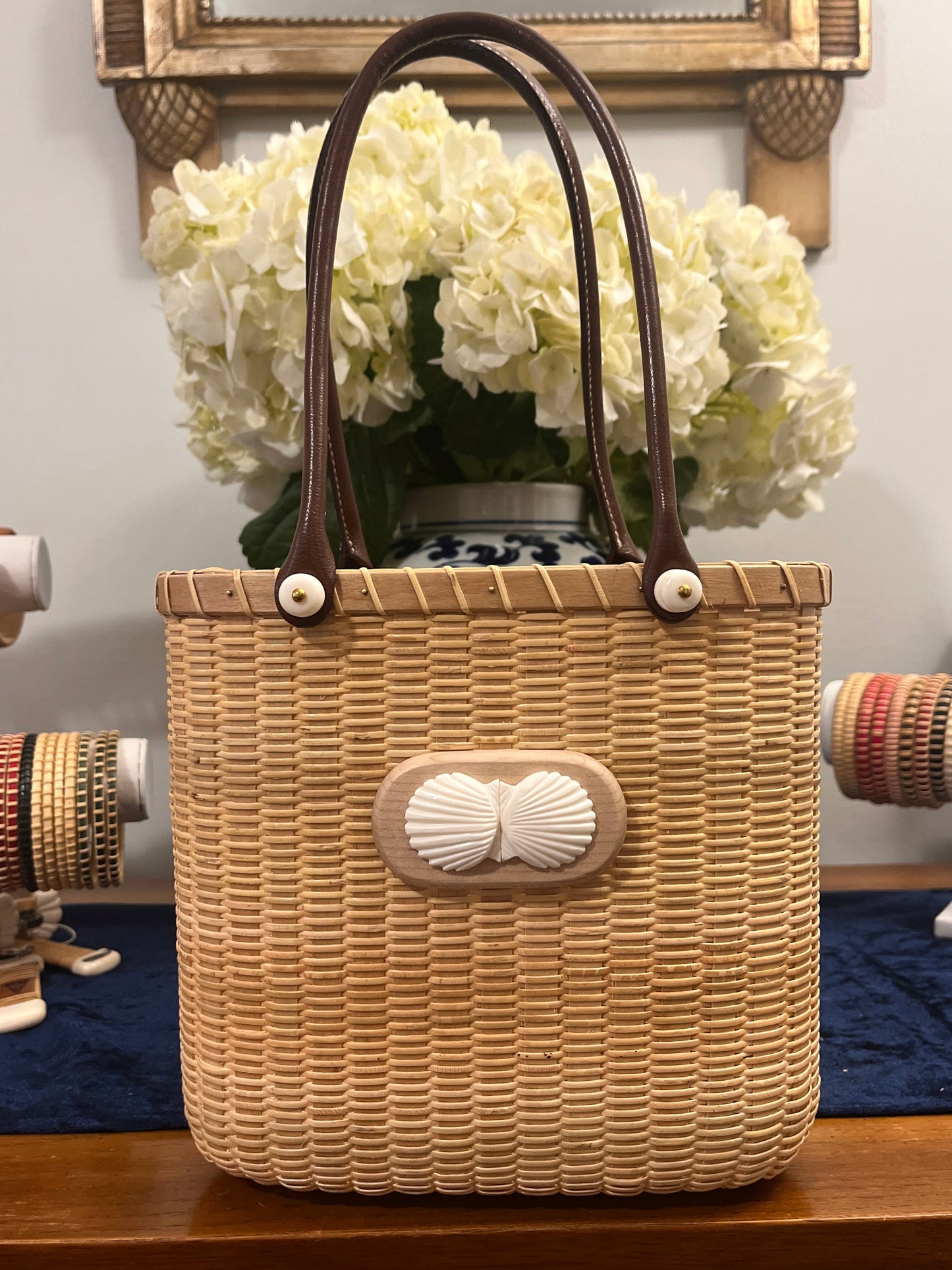 Nantucket Lightship Tote-Tupper w/Scallop Shells