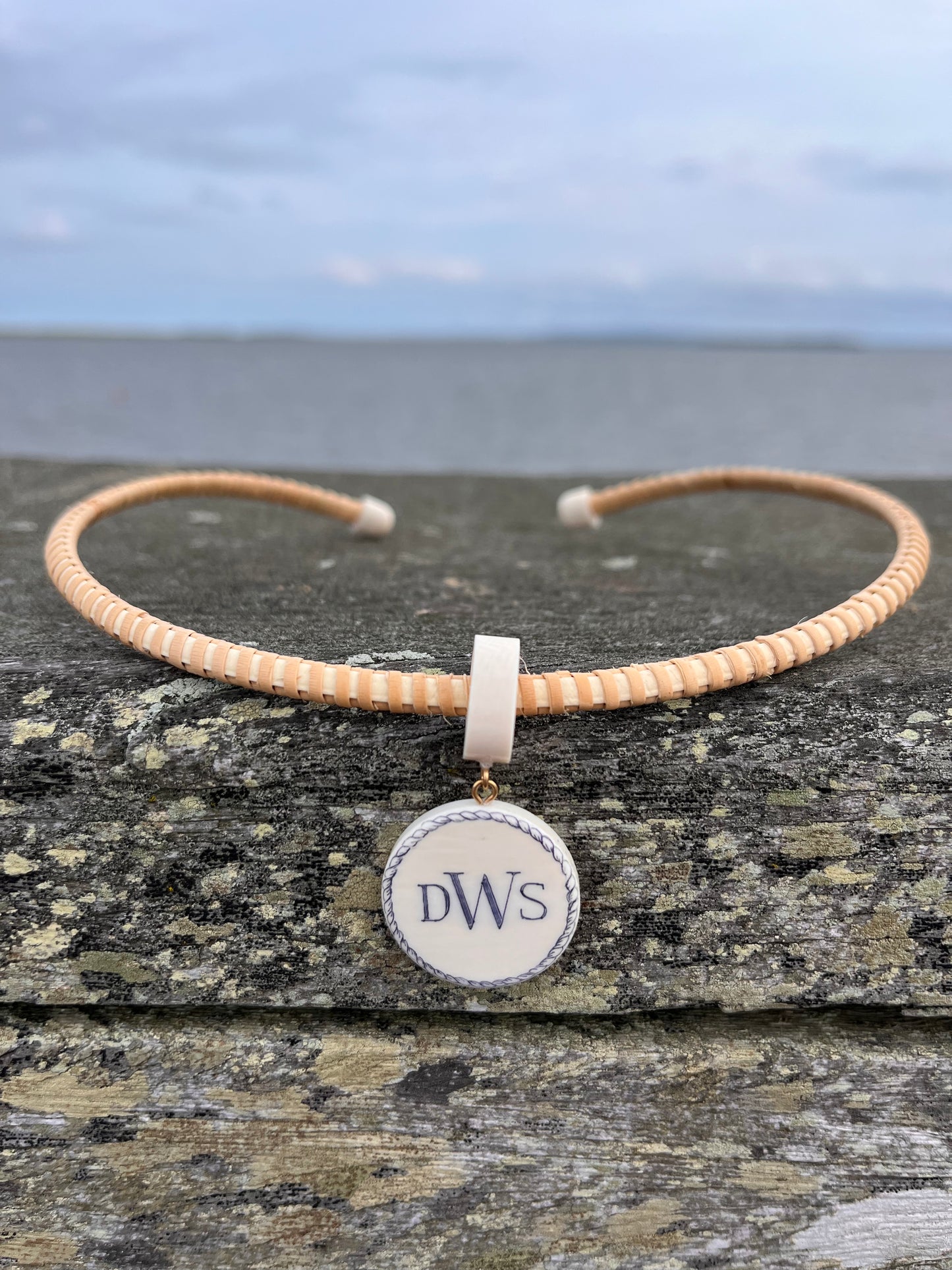 Nantucket Necklace Pendant - Monogram And Rope Border Scrimshaw
