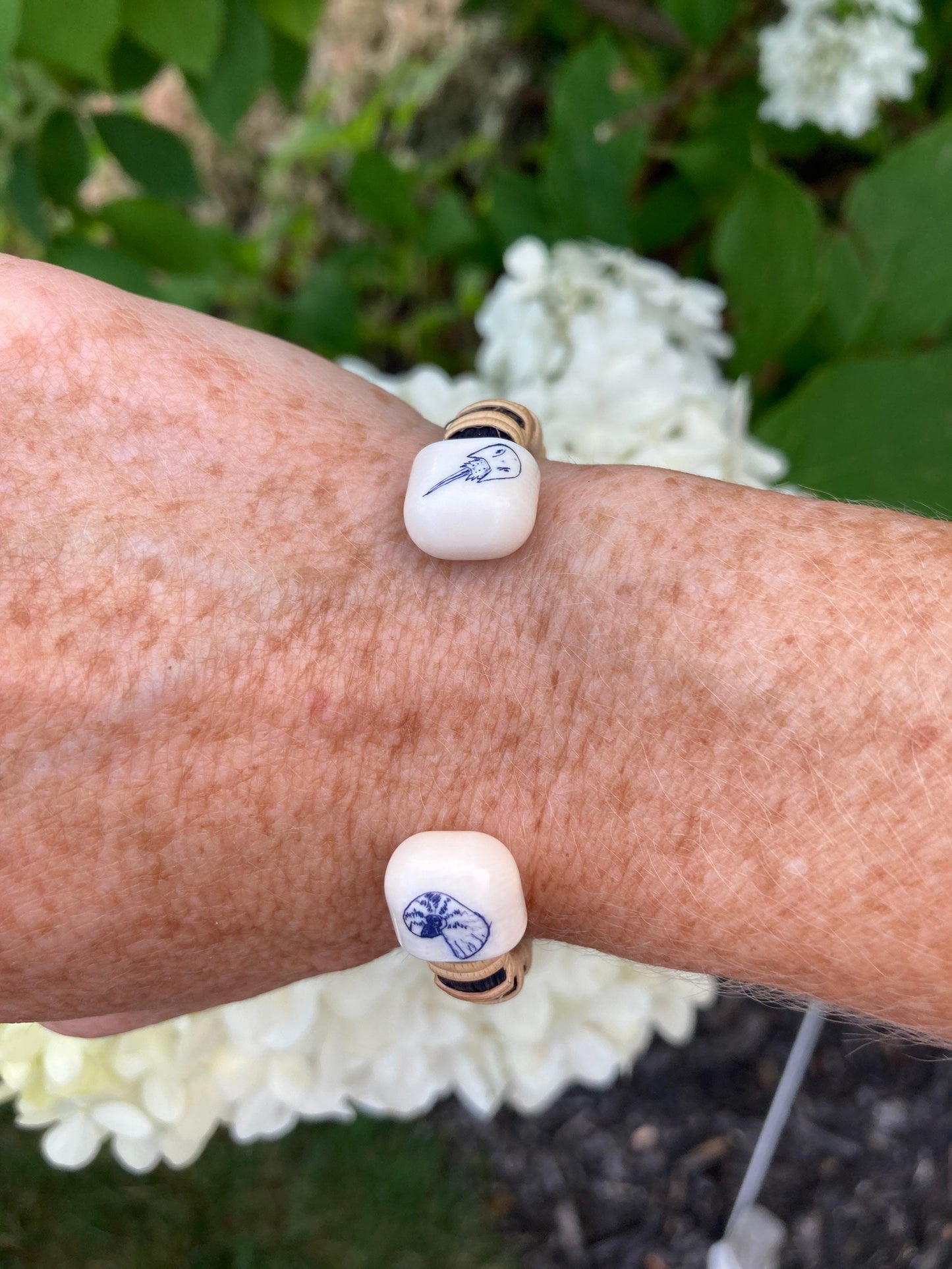 1/4”-Ivory - Nantucket Basket Bracelet with Monogram and Scrimshaw Design