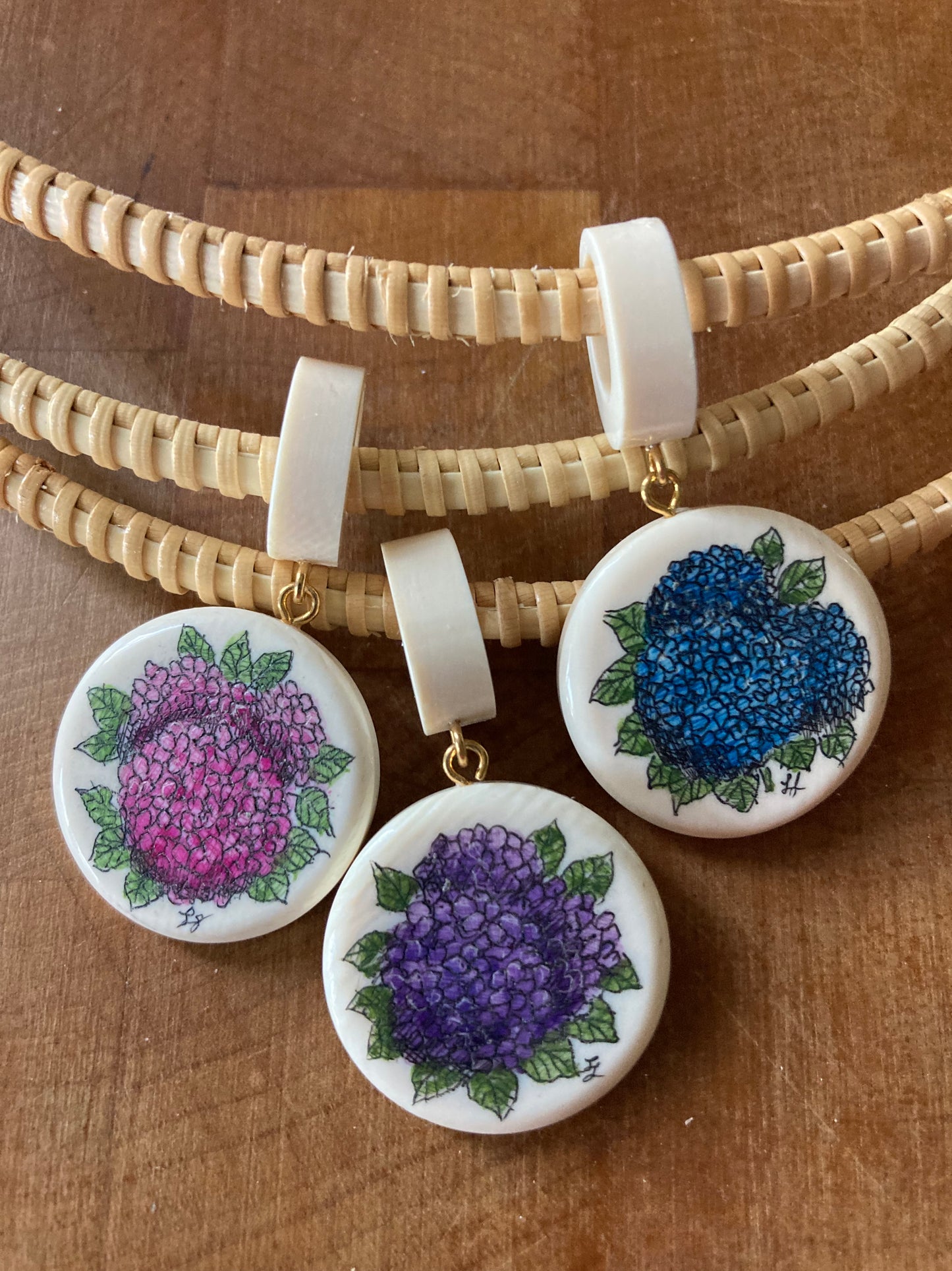 Nantucket Necklace with hydrangea scrimshaw