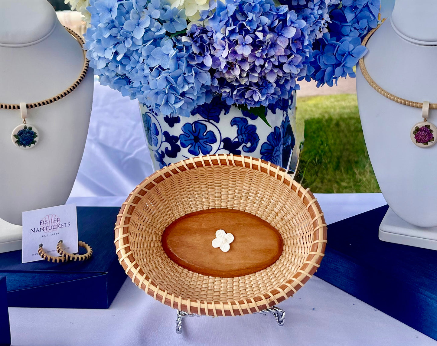 Nantucket Lightship Basket - Oval Catch All Tray with Carving