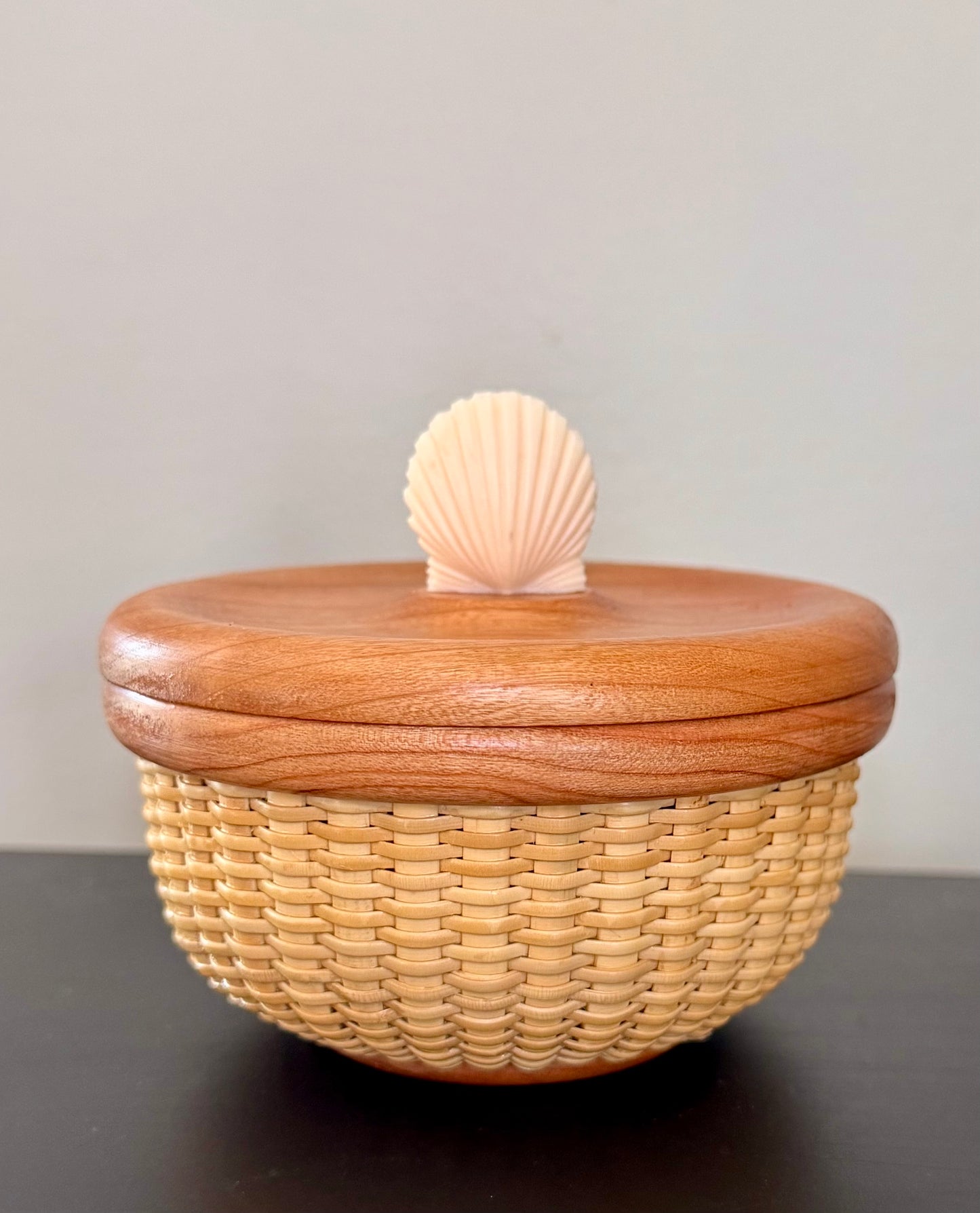 Nantucket Memories - Nantucket Lightship Basket With Cover