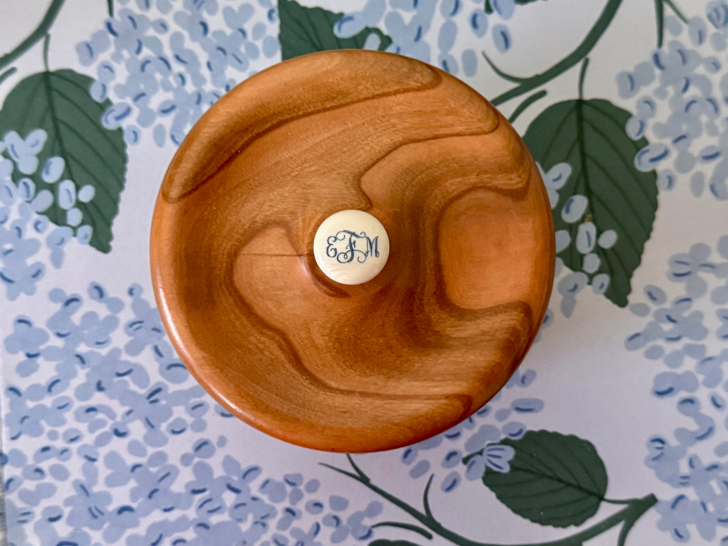 Nantucket Memories - Nantucket Lightship Basket With Cover